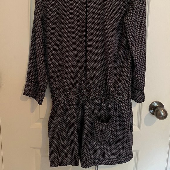 Zara Basic Navy Romper - Picture 2 of 4